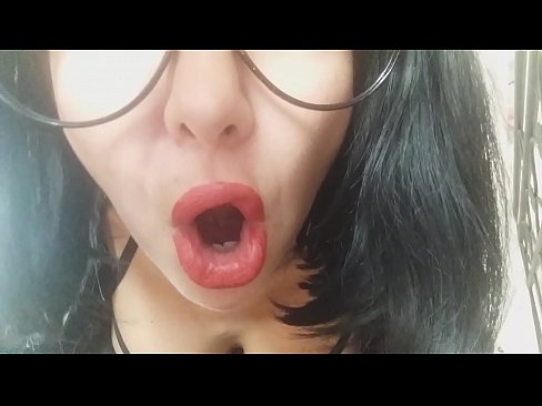 ❤️ Honey, uwar uwarki bazata bari ki tafi makaranta ba yau... Ina bukatarki da yawa... ❤❌ Batsa na Gida ❌️